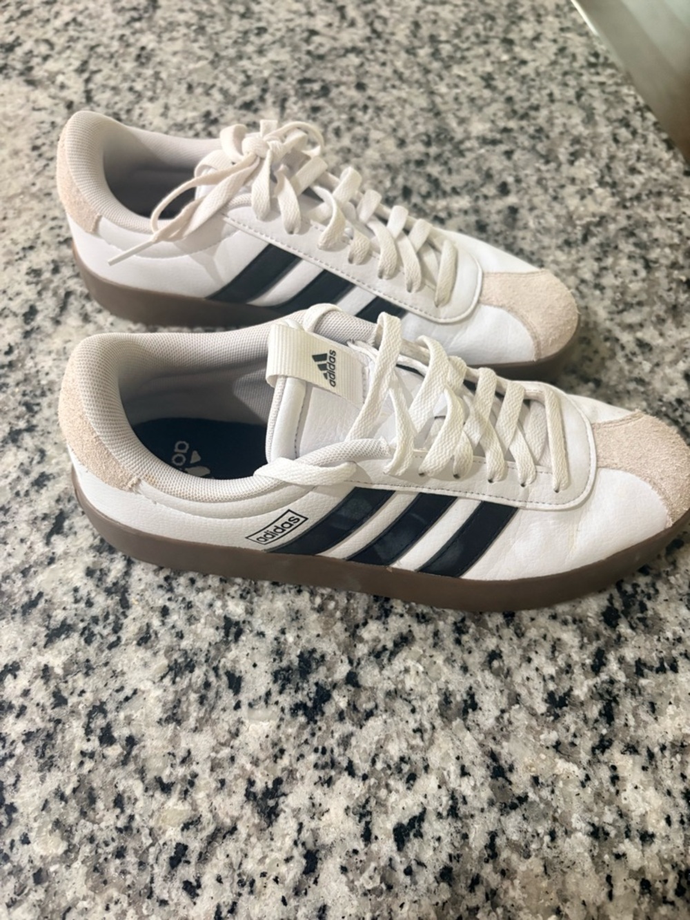 Adidas VL Court 3.0 sneakers in Cloud White/Core Black- Women’s like new